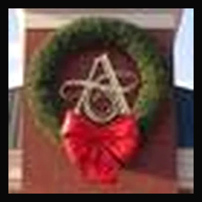 108" Wreath - LED White Concave