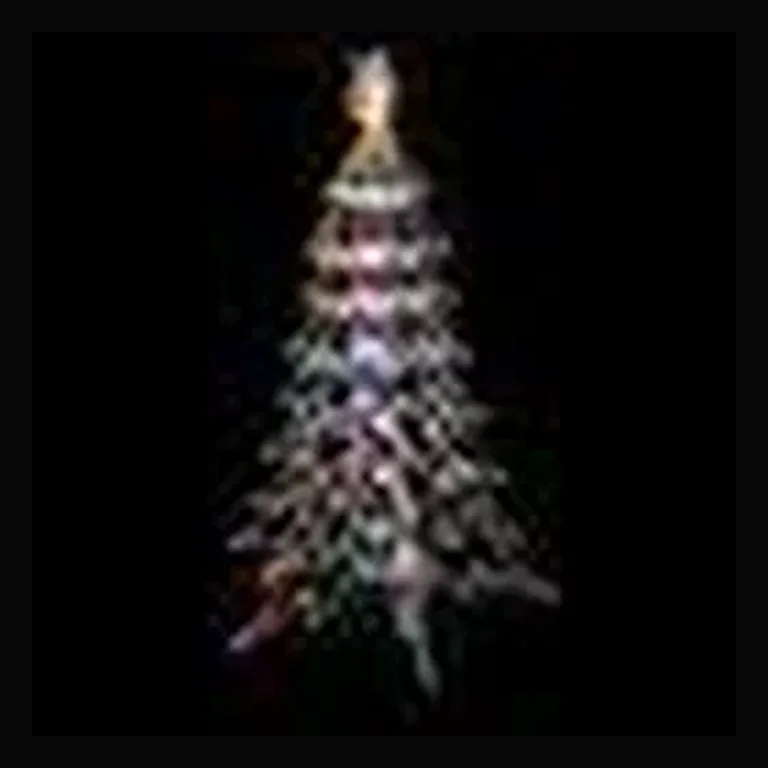 LED 6.5' Tree with RGB Lights and Controller