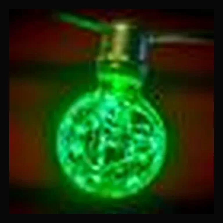 G80 Glass Bulb with Fairy Lights (Green) E26 Base